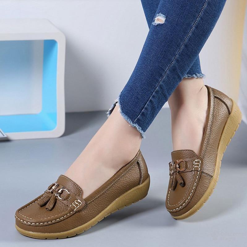 Women's Classic Comfort Moccasin Shoe